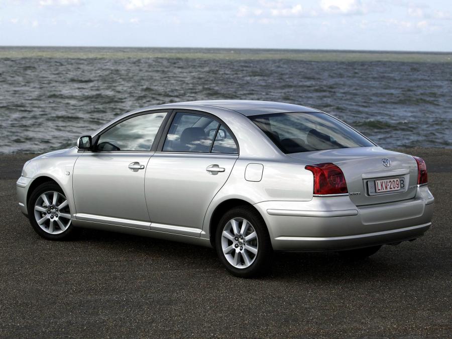  Toyota Avensis Sedan 2003 года  (фото 21 из 30)